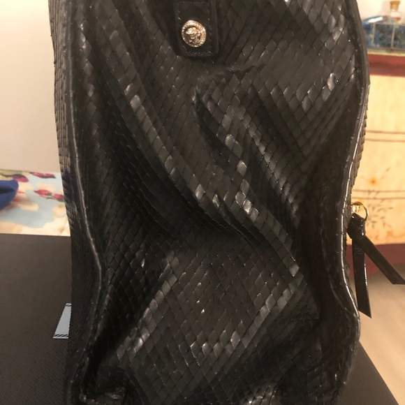 Python gold medusa versace hand bag - Picture 7 of 11